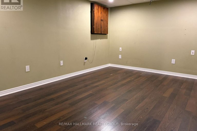 29677265/2912-fairlea-crescent/heron-gateindustrial-park/ottawa/ontario/K1V8T7_15