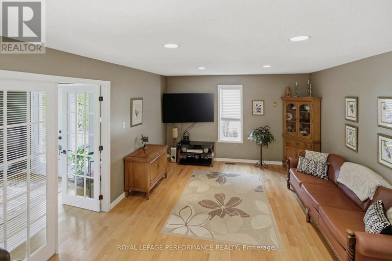 29593510/18353-lana-drive/south-glengarry-charlottenburgh-twp/south-glengarry/ontario/K6H7L9_14