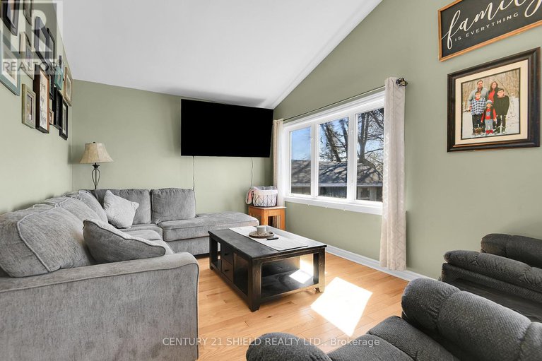 28929048/38-st-lawrence-street/ingleside/south-stormont/ontario/K0C1M0_14