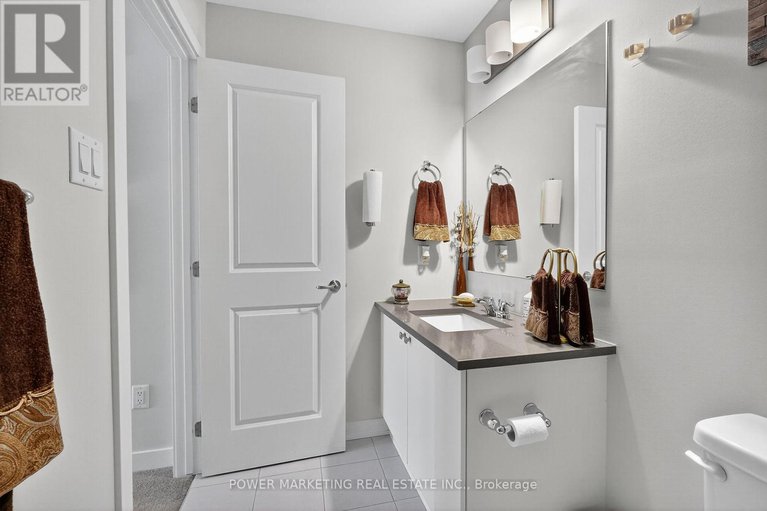 29249715/715-hydrus-private/half-moon-bay/ottawa/ontario/K2J7B2_40