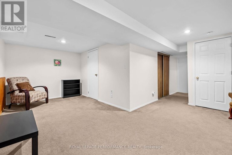29594623/1782-radway-terrace/chateauneuf/ottawa/ontario/K1C5K2_24