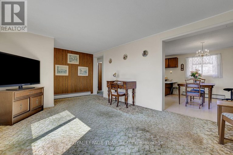 29655714/5523-mitch-owens-road/manotick-south-to-roger-stevens/ottawa/ontario/K1X1C2_4