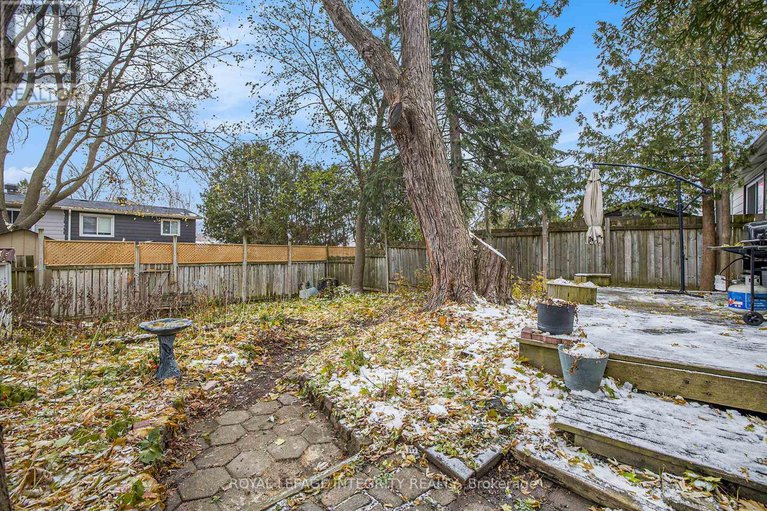 29122142/9-shouldice-crescent/glencairnhazeldean/ottawa/ontario/K2L1M8_25