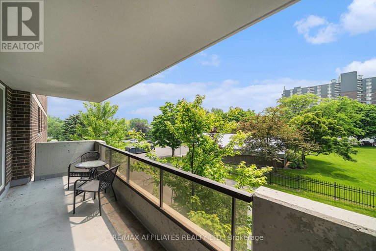 28447664/211-1705-playfair-drive/playfair-park/ottawa/ontario/K1H8P6_19