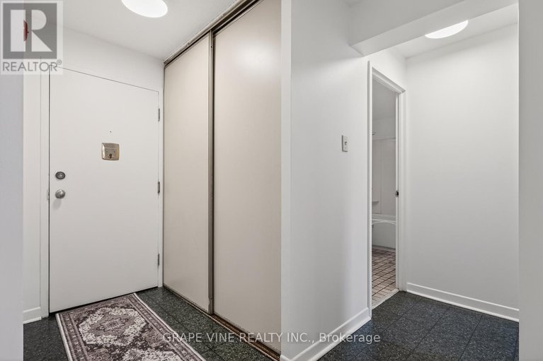 29143791/102-50-burnside-avenue/mechanicsville/ottawa/ontario/K1Y2M2_7