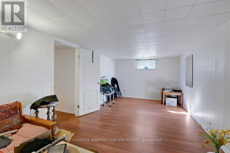 28976426/12-maple-avenue/iroquois/south-dundas/ontario/K0E1K0_23