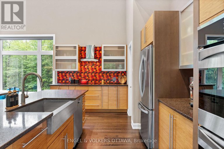 28704633/108-edith-margaret-place/huntley-ward-north-east/ottawa/ontario/K2W1A8_12