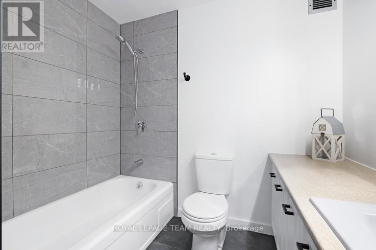 28892273/113-2951-riverside-drive/mooneys-bayriverside-park/ottawa/ontario/K1V8W6_27