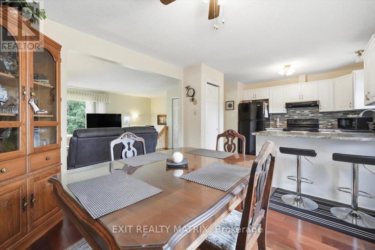 29023600/39-george-street/village-of-russell/russell/ontario/K4R1C2_10