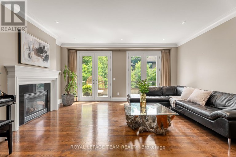 28594561/103-black-maple-private/rockcliffe/ottawa/ontario/K1M0J3_3