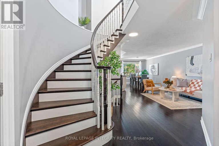 28951961/6308-sablewood-place/chapel-hill/ottawa/ontario/K1C7M6_8