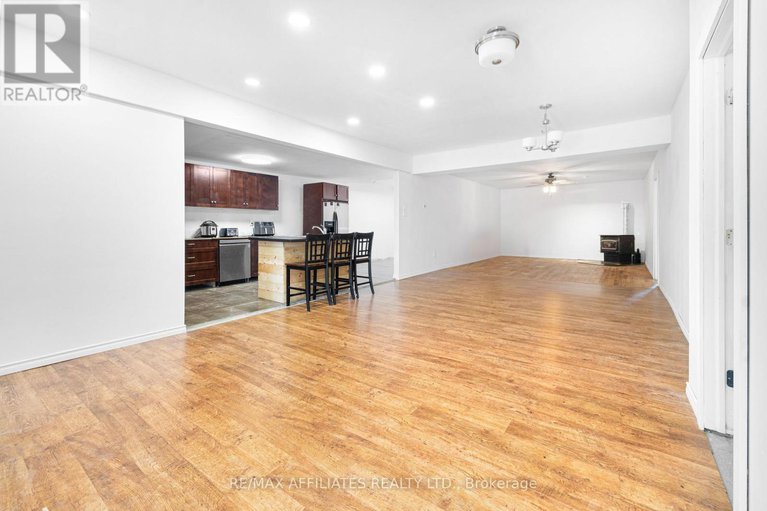 28666131/79-george-street/lanark-highlands-lanark-village/lanark-highlands/ontario/K0G1K0_15