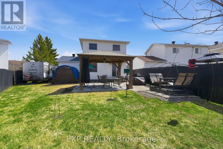 29466998/296-bonavista-street/town-of-rockland/clarence-rockland/ontario/K4K1N8_34