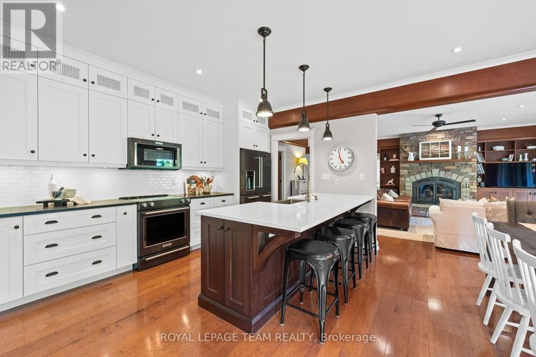 28865171/1560-maley-lane/rural-kanata-central/ottawa/ontario/K2W1C2_10