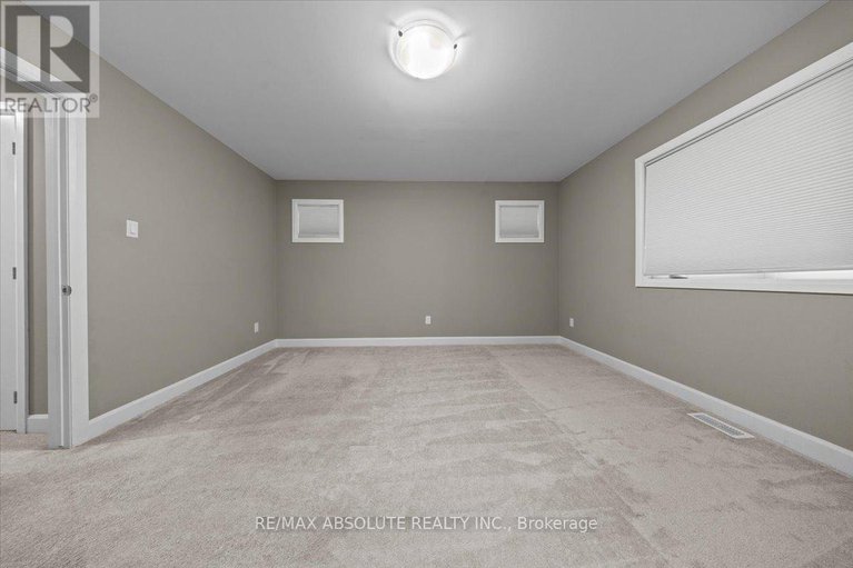 28578838/169-bandelier-way/stittsville-north/ottawa/ontario/K2S2J5_19
