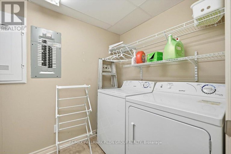 29274548/4-50-prestige-circle/chatelaine-village/ottawa/ontario/K4A0W9_17