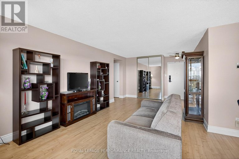 28840437/1904-665-bathgate-drive/carson-meadows/ottawa/ontario/K1K3Y4_13