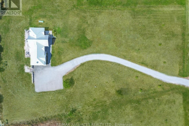 28735711/205-westar-farm-way/remainder-of-stittsville-area/ottawa/ontario/K0A1B0_46