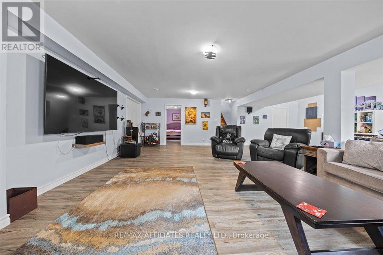 28940717/3-longtin-street/clarencerockland-twp/clarence-rockland/ontario/K0A1E0_26