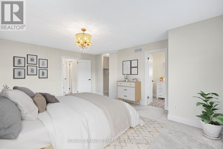 29425119/1925-windwood-place/chapel-hill/ottawa/ontario/K1C7K7_27