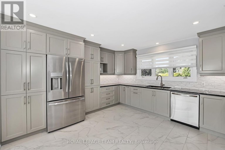 29103093/12-largo-crescent/meadowlandscrestview/ottawa/ontario/K2G3C7_15