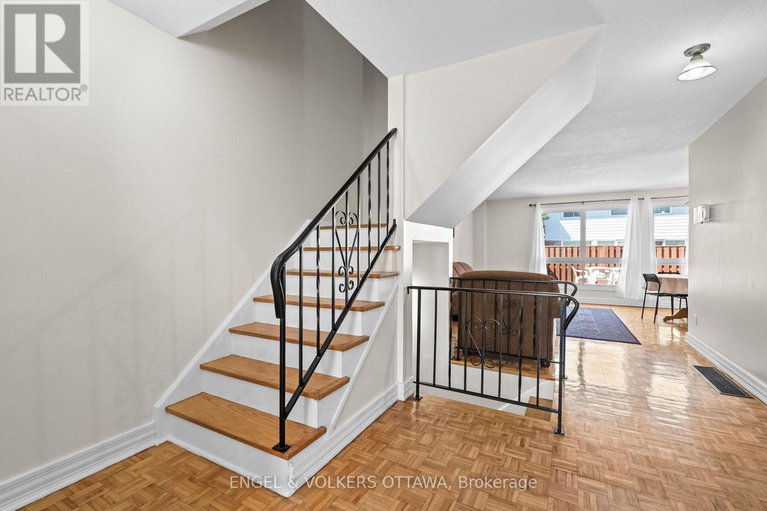 28772132/189-birch-hill-private/carson-meadows/ottawa/ontario/K1K3Y5_5