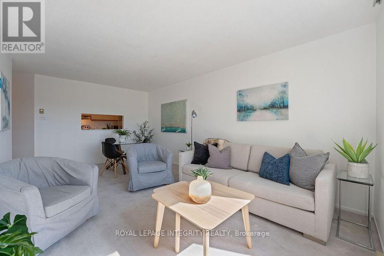 28876119/206-212-viewmount-drive/borden-farmstewart-farmcarleton-heightsparkwood-hills/ottawa/ontario/K2E7X2_9