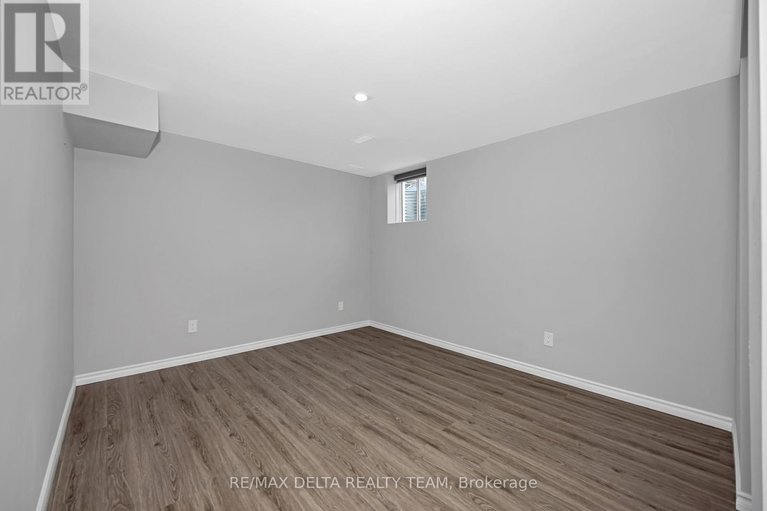29678418/751-devario-crescent/half-moon-bay/ottawa/ontario/K2J6H3_31