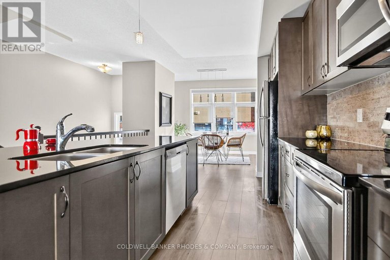 28991192/815-mikinak-road/cfb-rockcliffe-and-area/ottawa/ontario/K1K4Z9_12