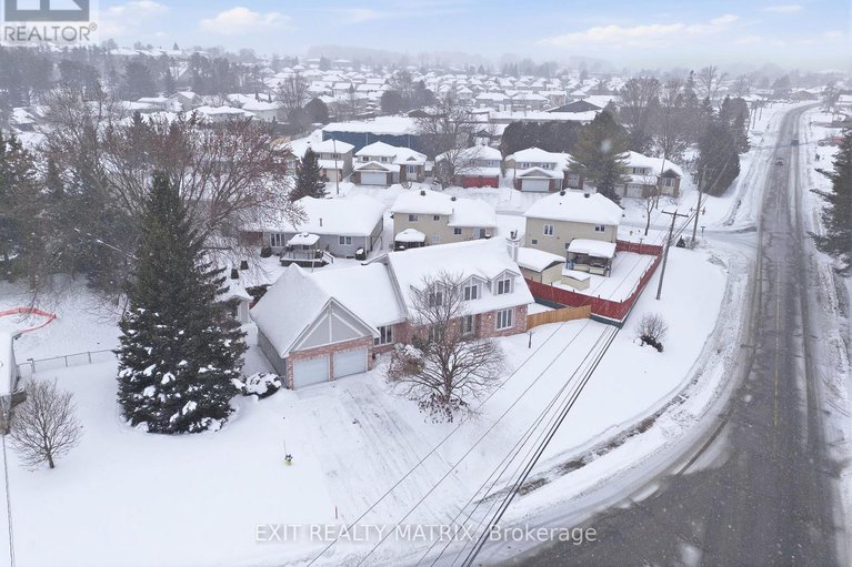 29349374/203-montee-outaouais-road/town-of-rockland/clarence-rockland/ontario/K4K1G2_43