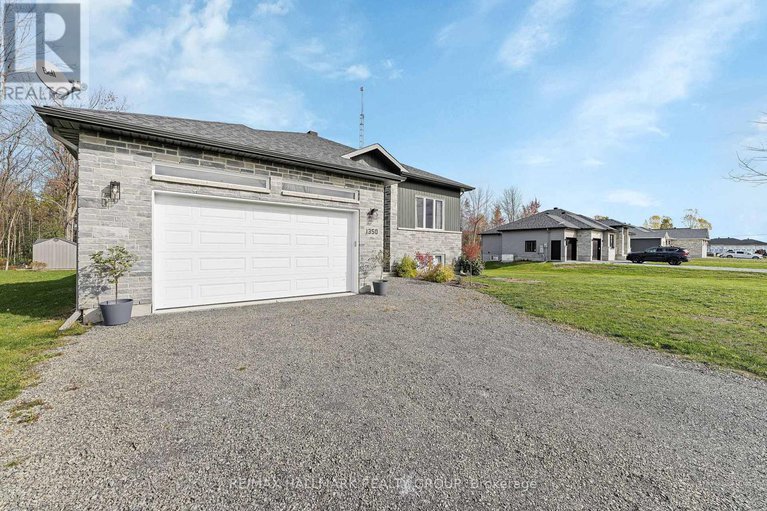 29015817/1350-country-lane/north-dundas-mountain-twp/north-dundas/ontario/K0C2K0_4