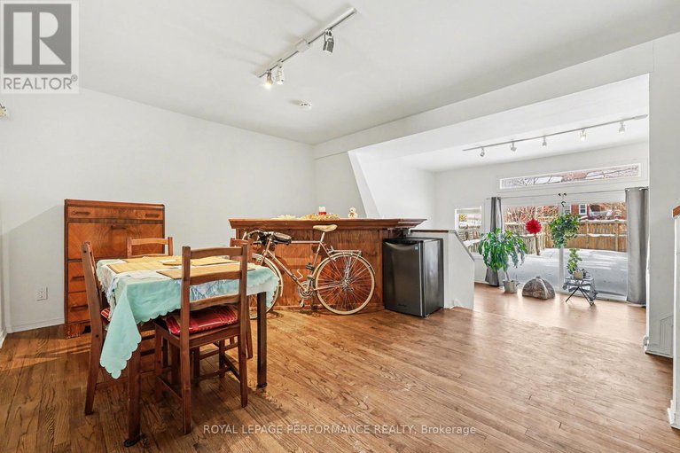 29356021/157-russell-avenue/sandy-hill/ottawa/ontario/K1N7X3_7