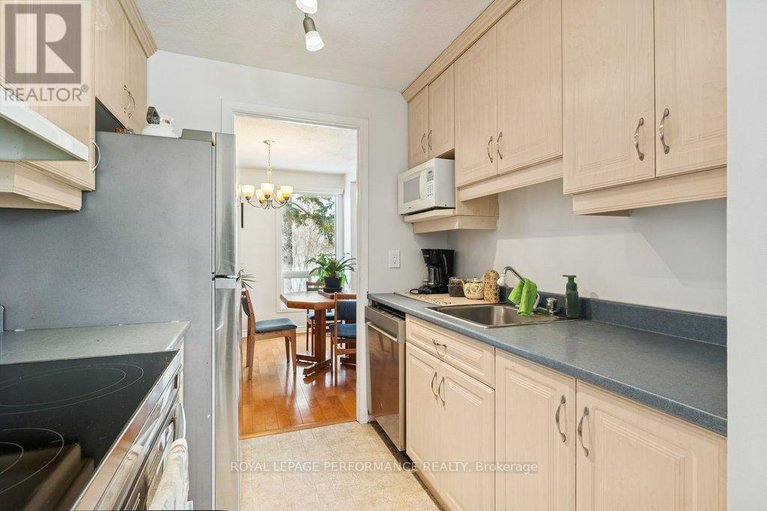 29402073/48-423c-woodfield-drive/tanglewood/ottawa/ontario/K2G4B7_12