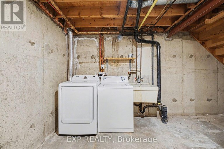 29270058/61-2336-orient-park-drive/blackburn-hamlet-south/ottawa/ontario/K2V0J2_28