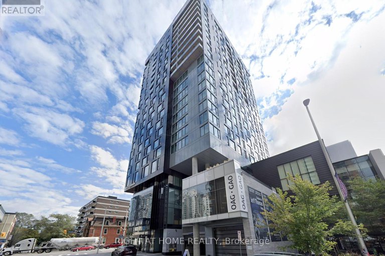 28693588/2102-20-daly-avenue/sandy-hill/ottawa/ontario/K1N0C6_1