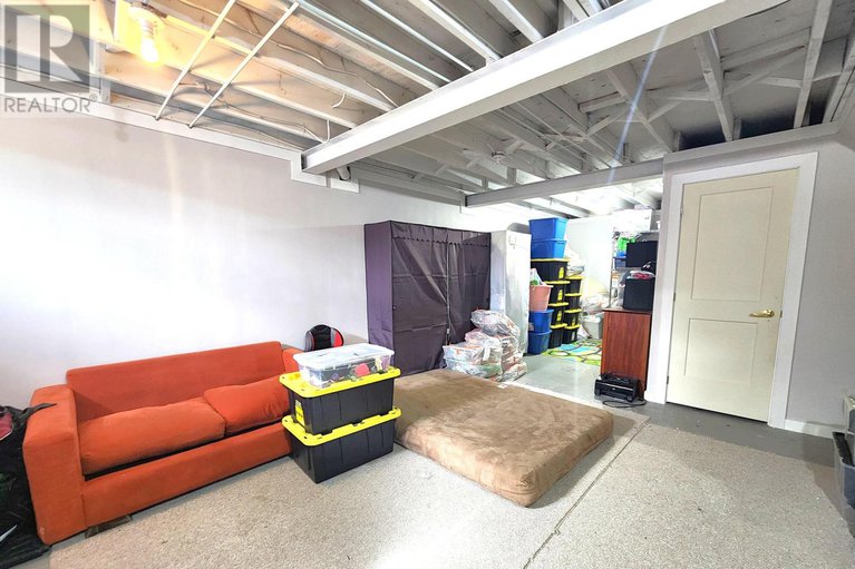 28396854/b-25-bertona-street/craig-henrywoodvale/ottawa/ontario/K2G4G7_18