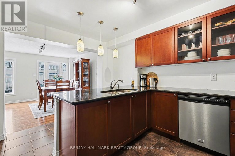 29628515/2516-nutgrove-avenue/half-moon-bay/ottawa/ontario/K2J0X3_22