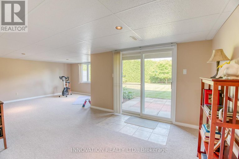 28846477/13-eileen-crescent/stittsville-central/ottawa/ontario/K2S1M3_33