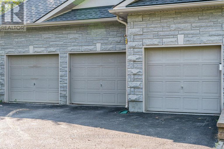 28428929/1657-whiteside-way/osgoode-twp-north-of-reg-rd-6/ottawa/ontario/K0A2P0_2