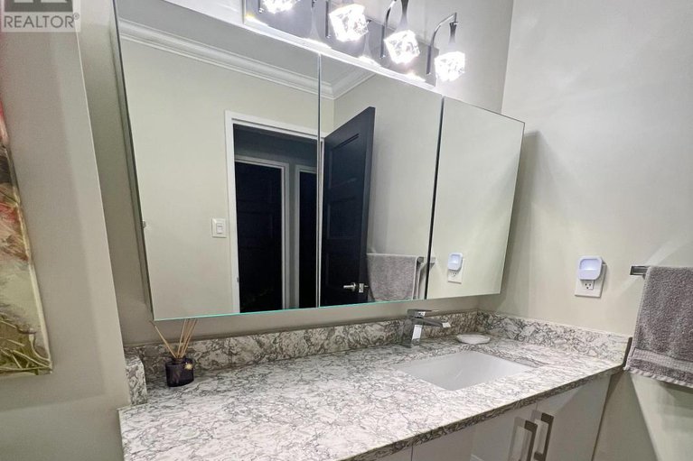28827386/1011-915-elmsmere-road/beacon-hill-south/ottawa/ontario/K1J8H8_23