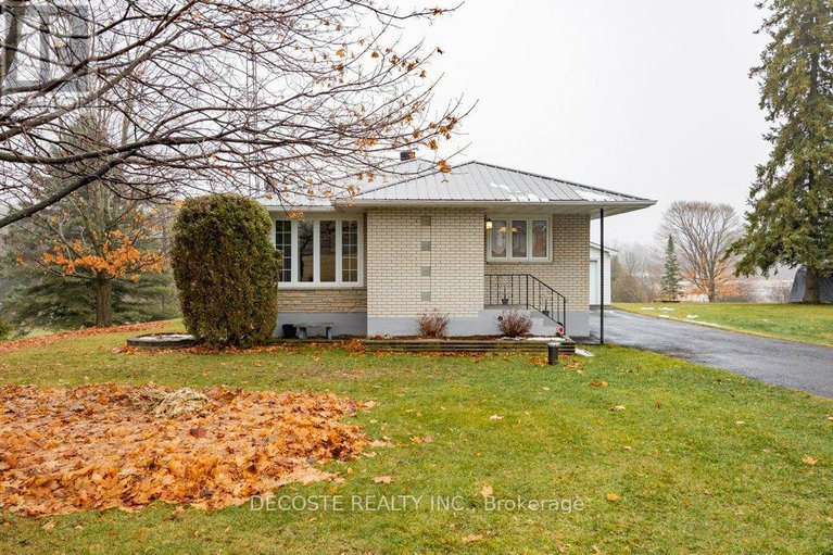29143226/20676-glen-robertson-road/north-glengarry-lochiel-twp/north-glengarry/ontario/K0C1A0_2