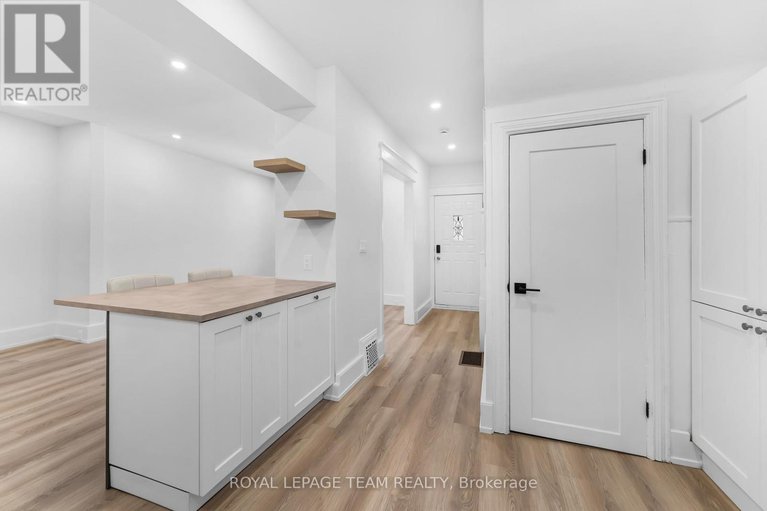 28948436/5-gilchrist-avenue/ottawa-west/ottawa/ontario/K1Y0M7_16