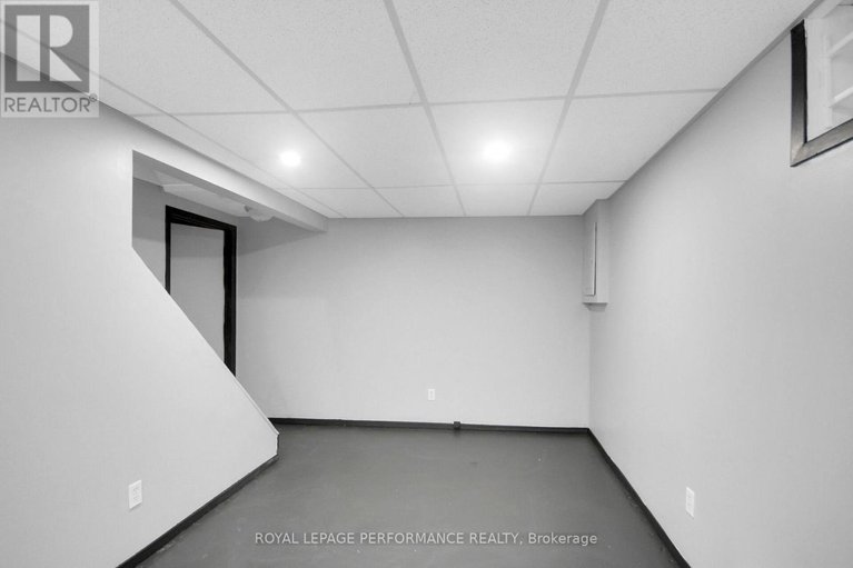 29466817/360-woodfield-drive/tanglewood/ottawa/ontario/K2G3W9_34