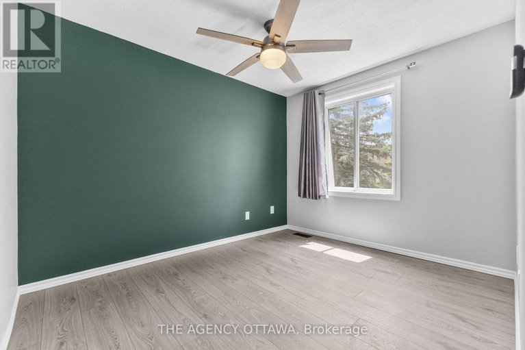 29075964/602-seyton-drive/westcliffe-estates/ottawa/ontario/K2H7X5_19