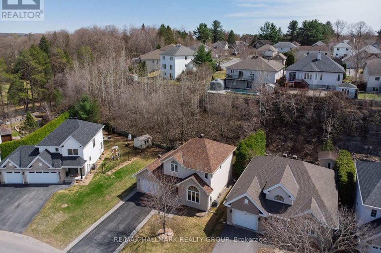 29666463/131-beaumont-avenue/town-of-rockland/clarence-rockland/ontario/K4K1R7_46