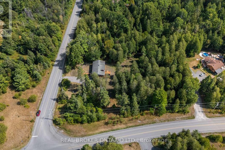 28726163/833-beavertail-road/huntley-ward-south-west/ottawa/ontario/K0A1L0_45