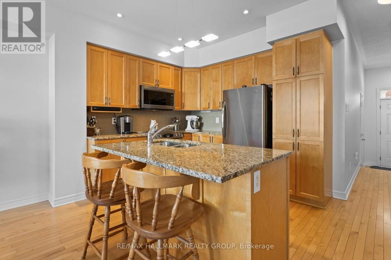 29480855/219-jersey-tea-circle/riverside-southgloucester-glen/ottawa/ontario/K1V2L4_7