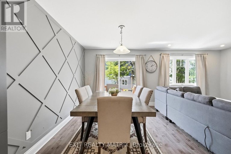 29646598/368-twilight-avenue/village-of-russell/russell/ontario/K4R0E6_11