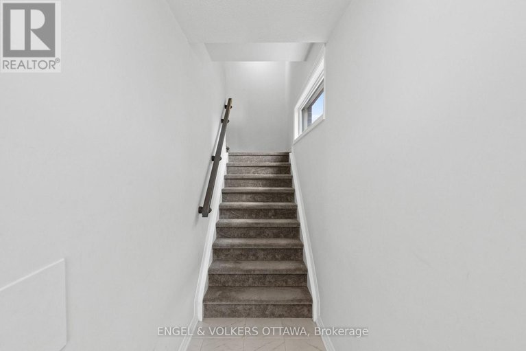 28759992/782-mikinak-road/cfb-rockcliffe-and-area/ottawa/ontario/K1K5A5_4
