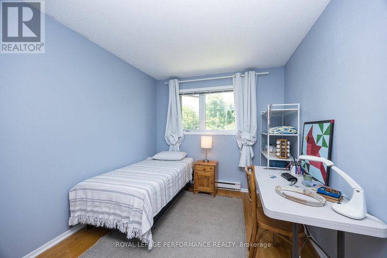28471884/49-reaney-court/beaverbrook/ottawa/ontario/K2K1W7_35